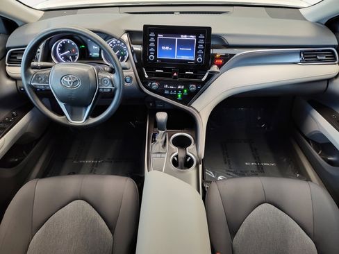 Used 2024 Toyota Camry LE w/ Convenience Package image 6