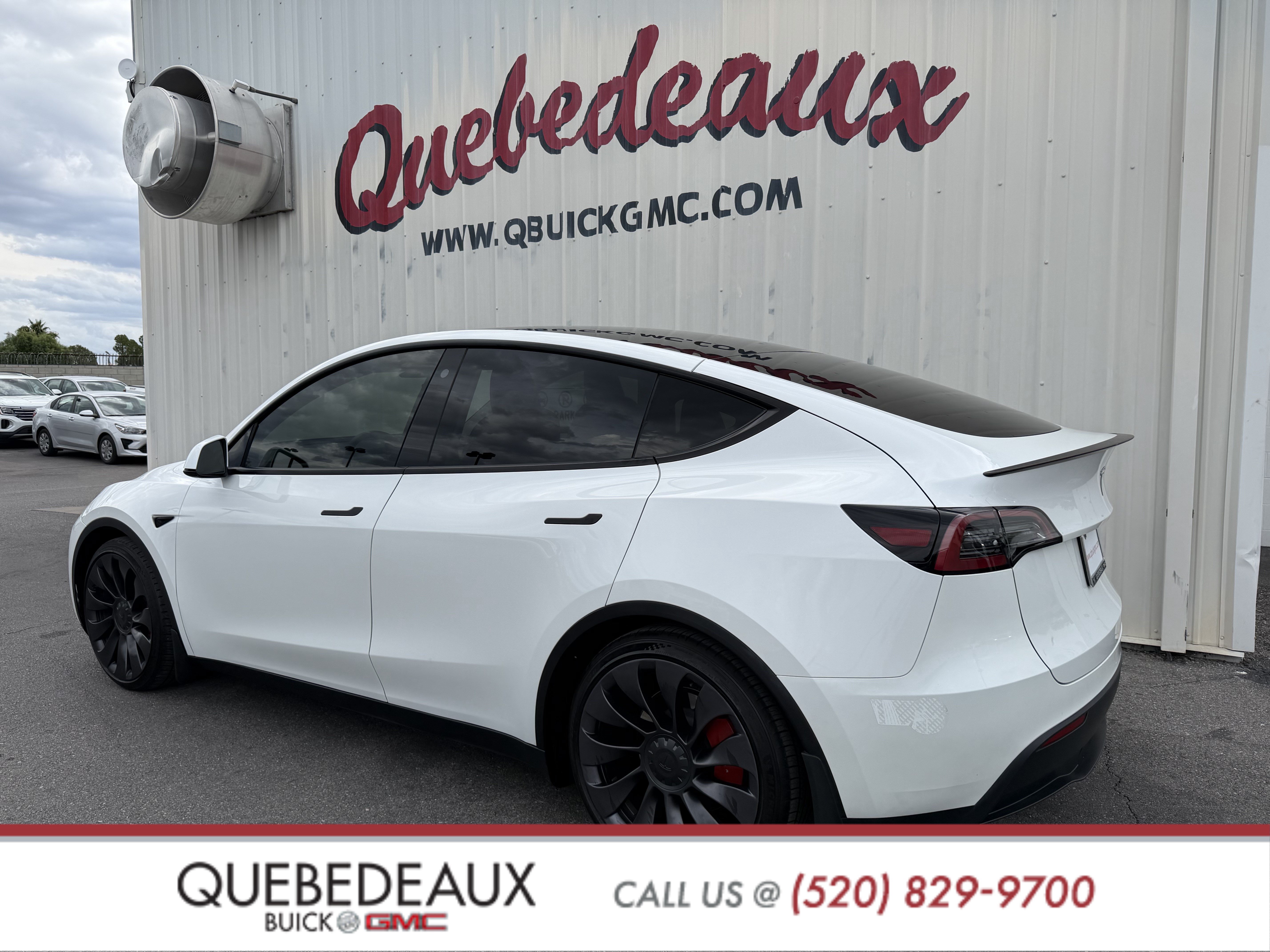 Used 2023 Tesla Model Y Performance AWD/4WD image 5