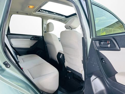 Used 2014 Subaru Forester 2.5i Premium w/ All-Weather Package AWD/4WD image 14