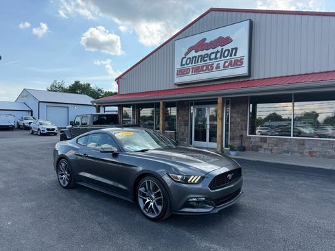 Used 2016 Ford Mustang Premium RWD image 2