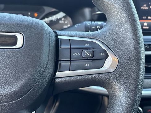 Used 2022 Jeep Compass Sport image 23