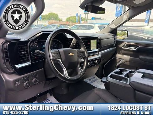 Used 2025 Chevrolet Silverado 1500 LT AWD/4WD image 10