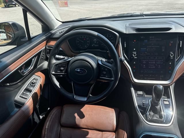 Used 2020 Subaru Outback Touring AWD/4WD image 18