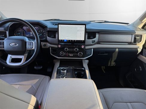 Used 2024 Ford Expedition Max Limited image 10