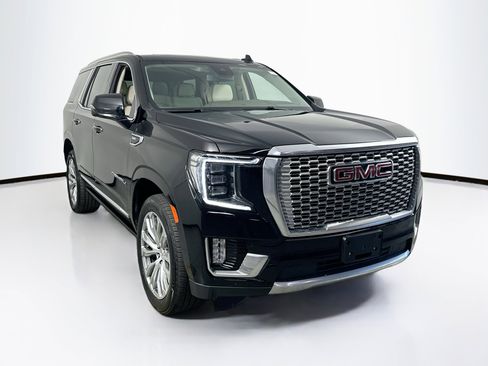 Used 2023 GMC Yukon Denali image 3