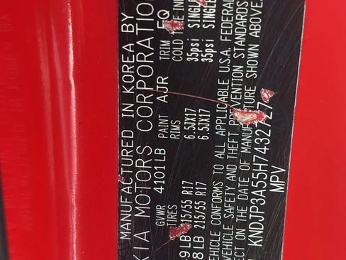 Used 2017 Kia Soul + image 16