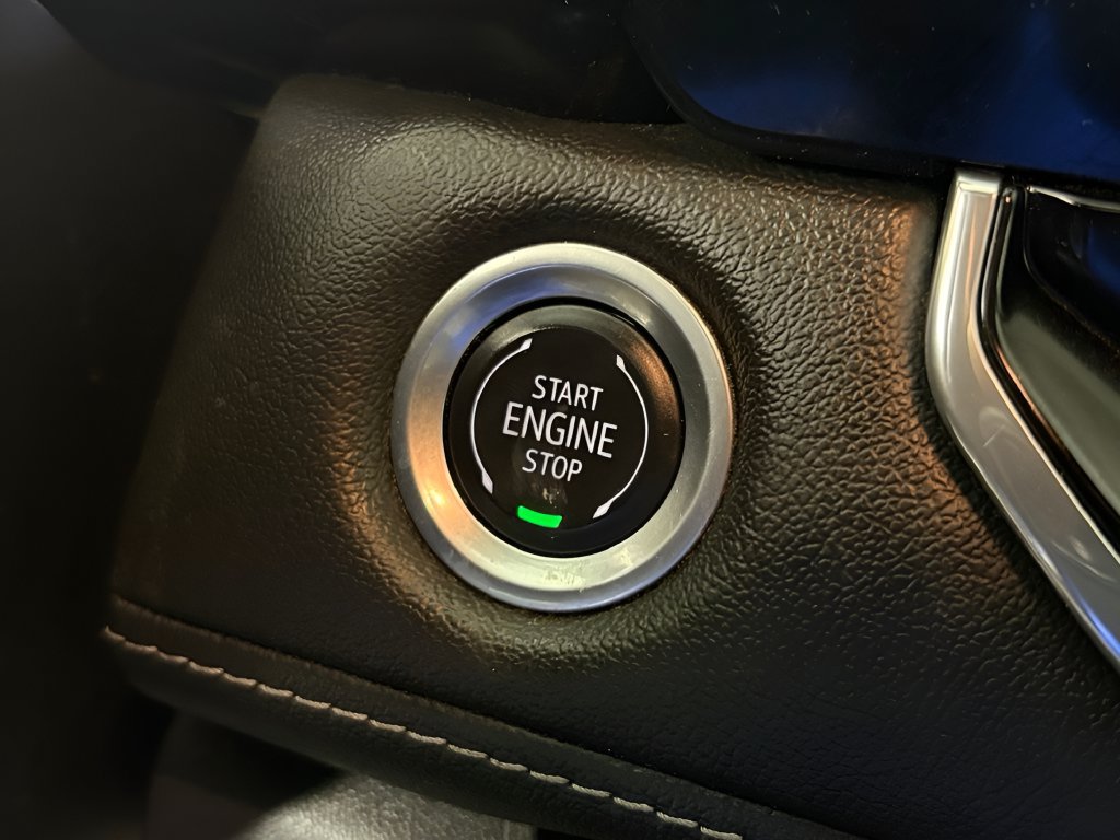 Used 2024 Chevrolet Colorado LT AWD/4WD image 19