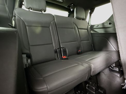 Used 2024 Chevrolet Tahoe LT image 28