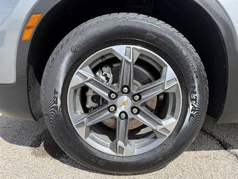 Certified 2025 Chevrolet Blazer LT AWD/4WD image 6