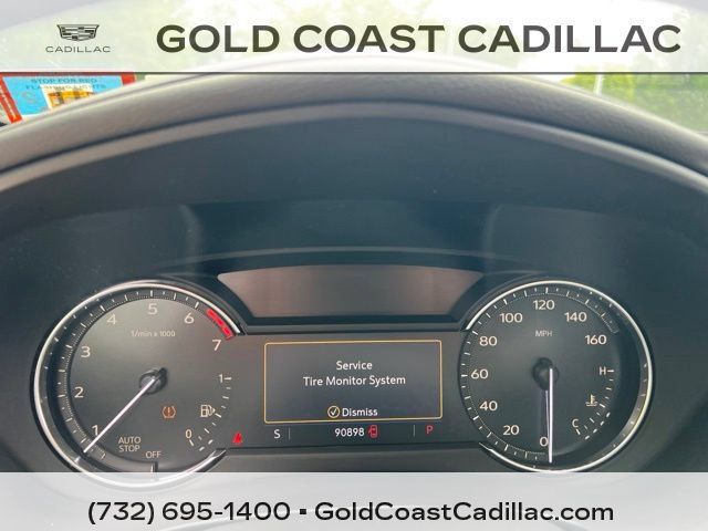 Used 2019 Cadillac XT4 Premium Luxury w/ Cold Weather Package FWD image 16