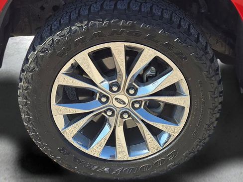 Used 2017 Ford F150 XLT w/ Equipment Group 302A Luxury image 8