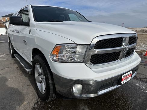 Used 2016 RAM 1500 Classic SLT image 10