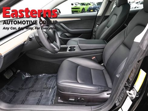 Used 2023 Tesla Model 3 Standard Range image 14