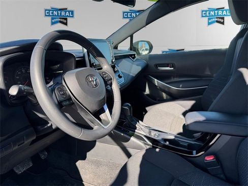 Used 2020 Toyota Corolla SE image 9