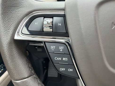Certified 2023 Lincoln Nautilus FWD w/ Premium Package image 30