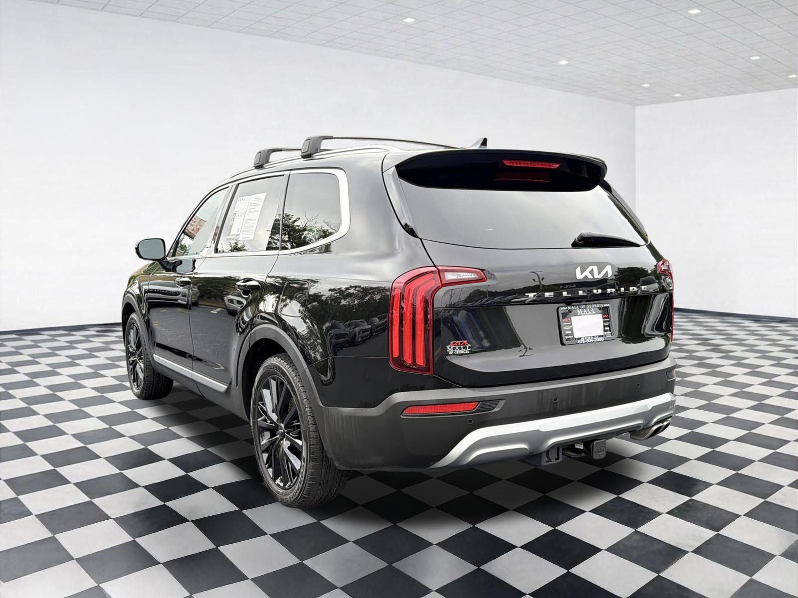 Used 2022 Kia Telluride SX w/ Towing Package FWD image 12