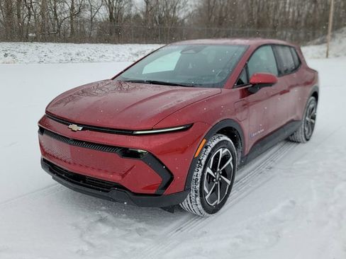 New 2026 Chevrolet Equinox EV LT image 5