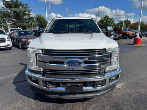 Used 2017 Ford F250 Lariat w/ Chrome Package AWD/4WD image 8