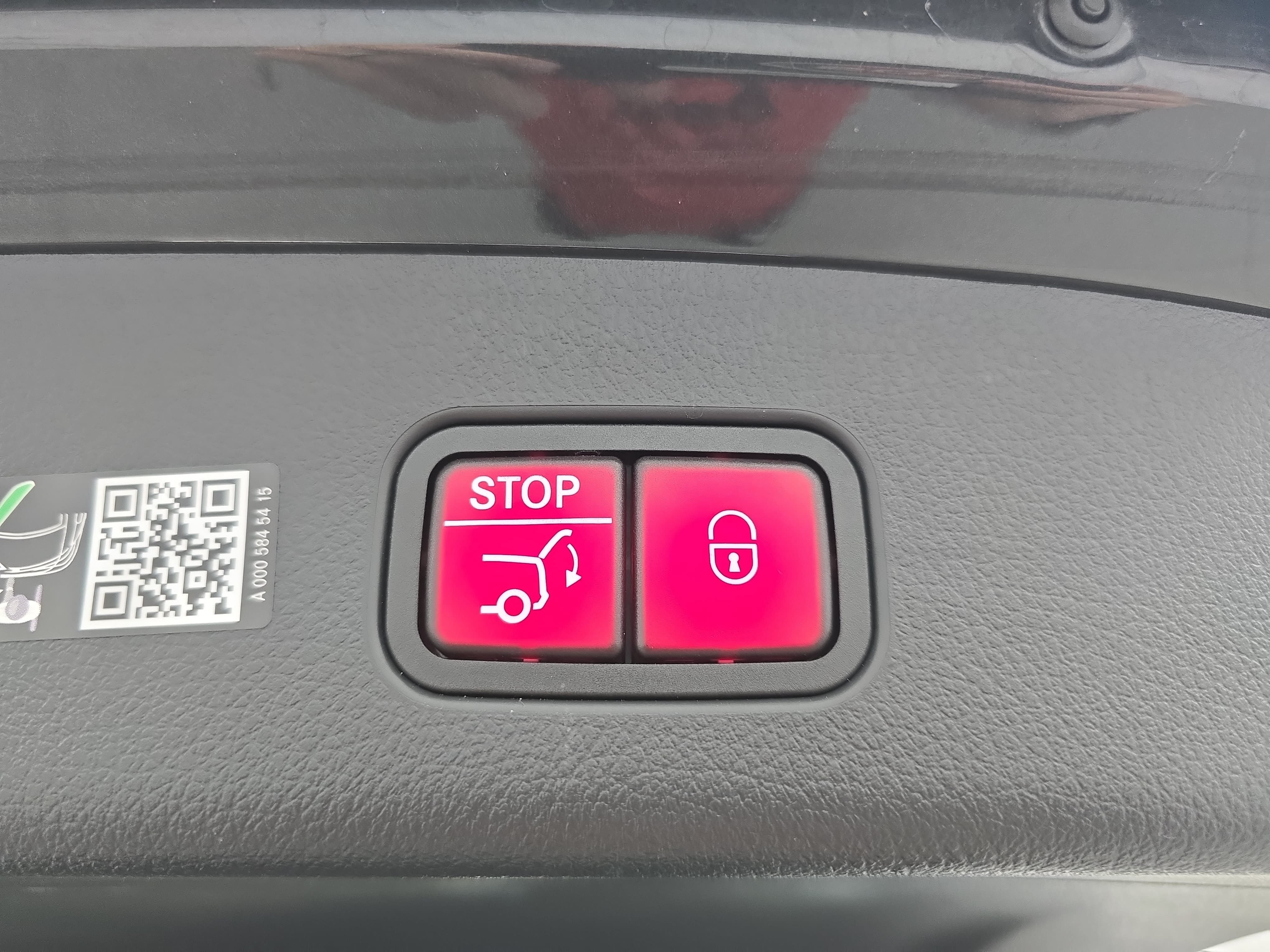 Certified 2026 Mercedes-Benz GLC 300 image 13
