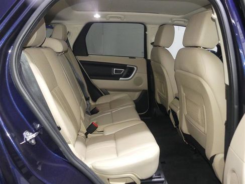 Used 2019 Land Rover Discovery Sport HSE image 29