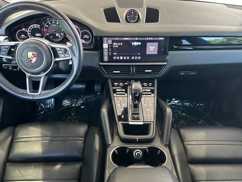 Used 2019 Porsche Cayenne AWD/4WD image 17