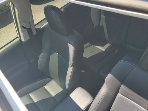 Used 2018 Toyota RAV4 Limited AWD/4WD image 35