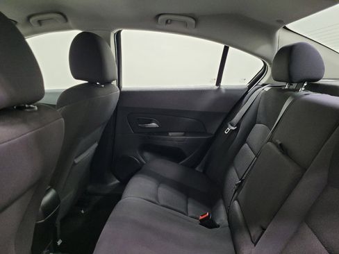 Used 2015 Chevrolet Cruze LT w/ Technology Package FWD image 18