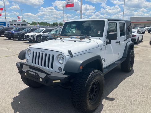 Used 2016 Jeep Wrangler Unlimited Sport w/ Quick Order Package 24S AWD/4WD image 3