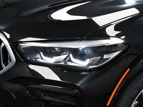 Used 2023 BMW X6 xDrive40i w/ M Sport Package image 84