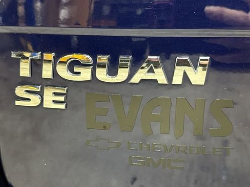 Used 2021 Volkswagen Tiguan SE image 31