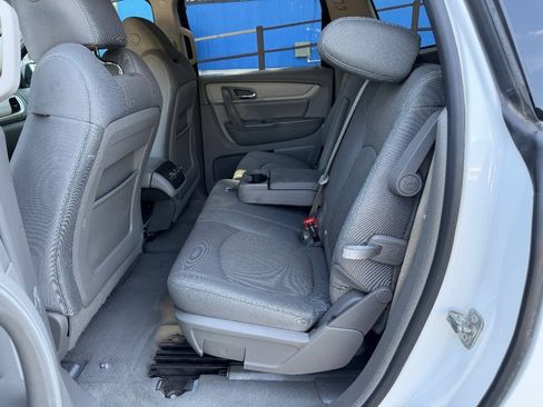 Used 2017 Chevrolet Traverse LS AWD/4WD image 13