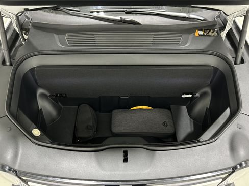 Used 2024 Rivian R1S Adventure AWD/4WD image 14