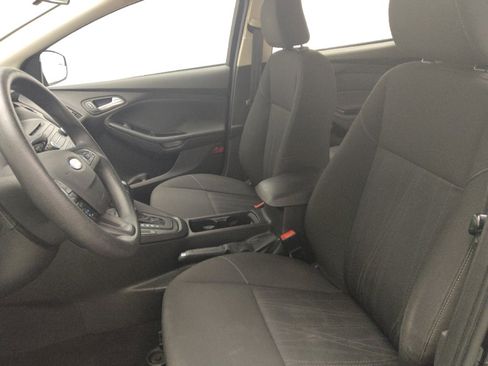 Used 2015 Ford Focus SE image 17