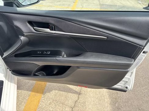 Used 2025 Toyota Camry LE FWD image 25