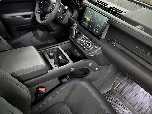 Used 2023 Land Rover Defender 90 Carpathian Edition AWD/4WD image 12