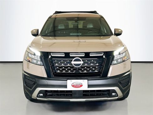 Used 2024 Nissan Pathfinder Rock Creek image 2