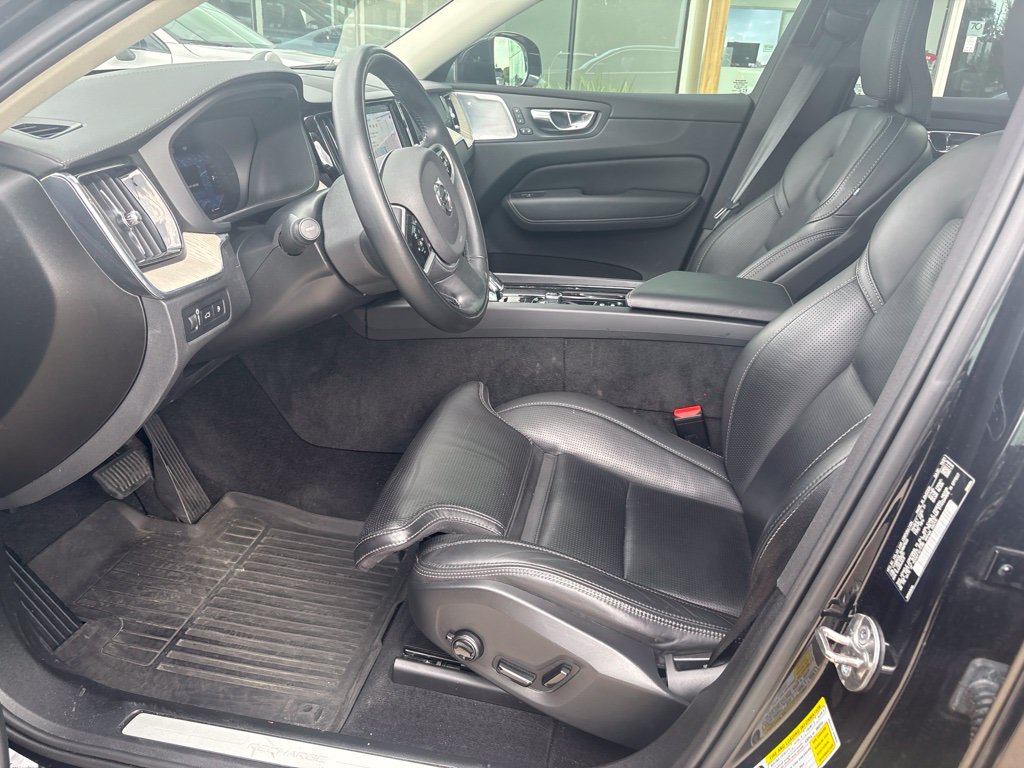 Used 2022 Volvo XC60 T8 Inscription w/ Advanced Package AWD/4WD image 8