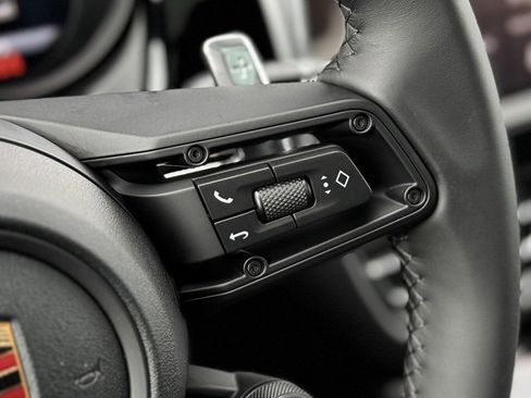 New 2026 Porsche Macan S image 22