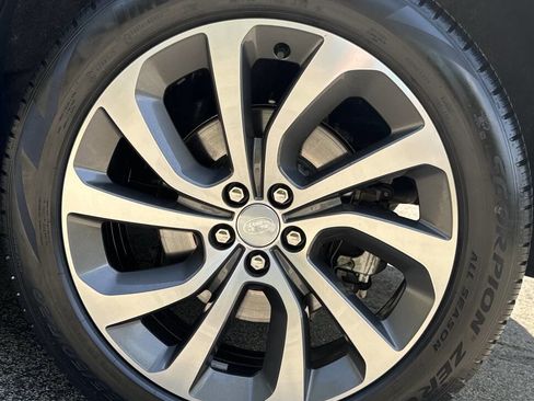 Used 2023 Land Rover Discovery Sport S R-Dynamic image 10