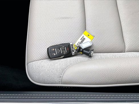 Certified 2023 RAM 1500 Limited image 33