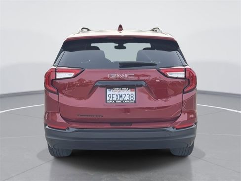 Used 2023 GMC Terrain SLE w/ Elevation Edition image 5