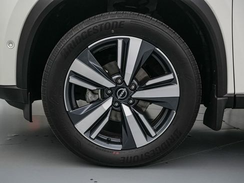 Used 2023 Nissan Rogue SL w/ SL Premium Package AWD/4WD image 11