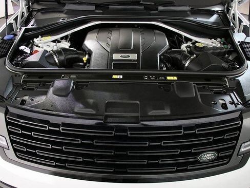 Used 2022 Land Rover Range Rover Long Wheelbase SE image 43