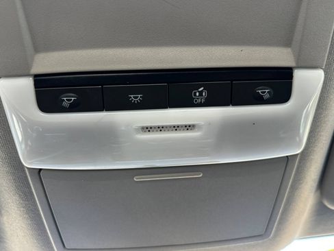 Used 2024 Nissan Sentra SV FWD image 22