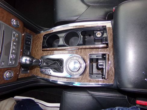 Used 2015 INFINITI QX80 4WD w/ Driver's Assistance Package image 55