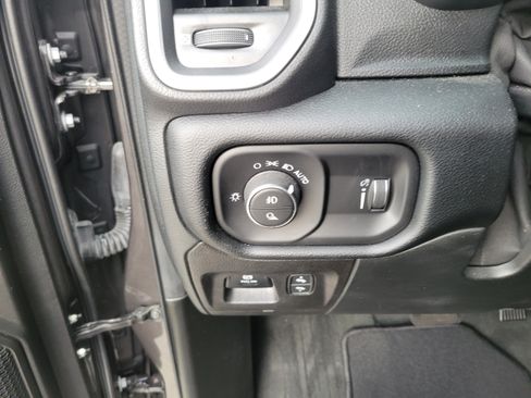 Used 2022 RAM 1500 Big Horn RWD image 26