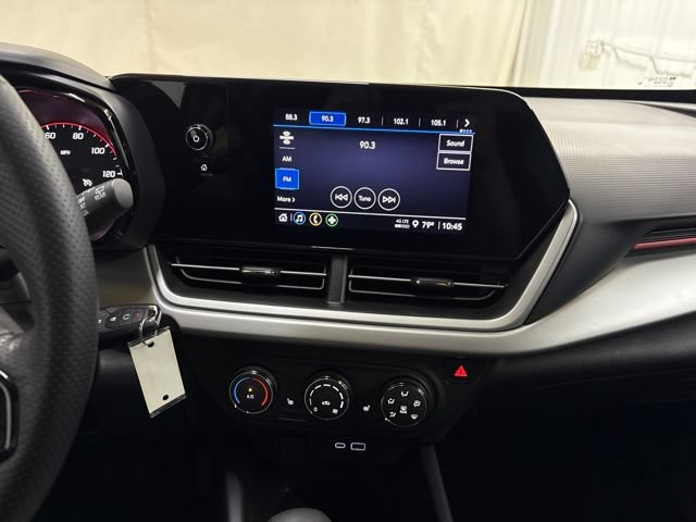 Used 2024 Chevrolet Trax RS FWD image 31