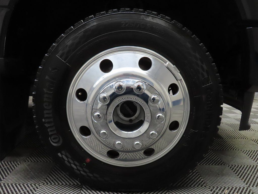 Used 2025 Ford F450 Platinum AWD/4WD image 7