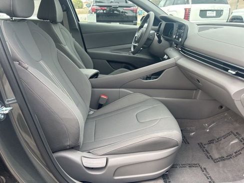 New 2026 Hyundai Elantra Blue image 25