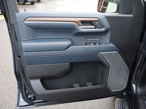 Used 2023 Chevrolet Silverado 1500 High Country w/ High Country Premium Package image 12